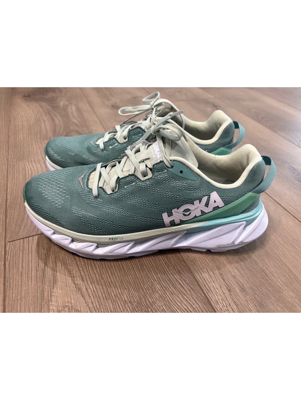 Hoka teal running shoes Elevon 2 Size 10 Womens